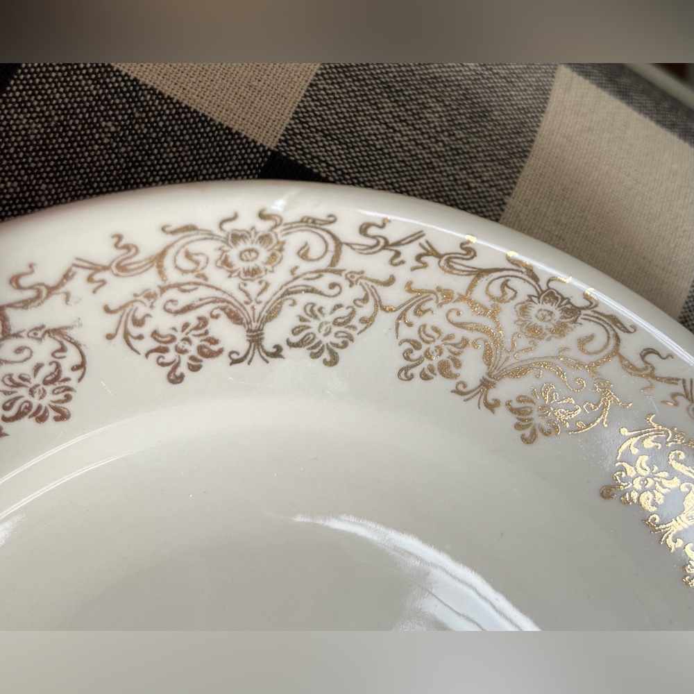 Knowles 1952 Spring Floral Pattern Serving Platter - Picture 4 of 7